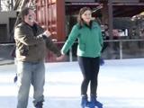 埃菲尔铁塔滑冰 圣诞前夕人气旺